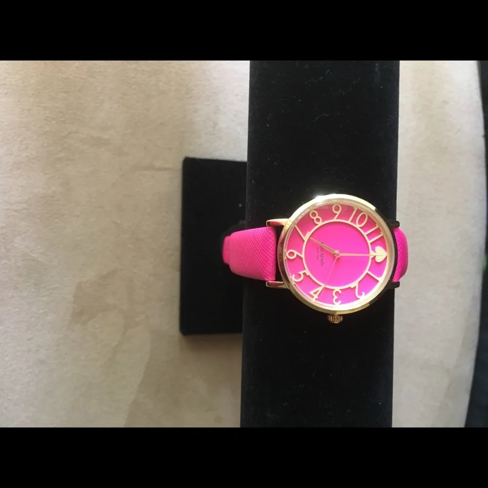 KATE SPADE METRO NWOT AUTHENTIC GENUINE LEATHER HOT PINK GOLD-TONE WATCH